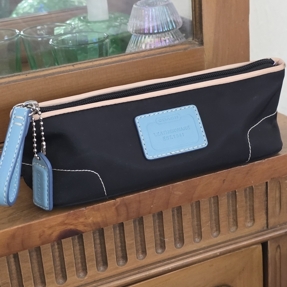 Coach Pouch, Zippered Top, Cosmetics, Pens Etc. - Picture 10 of 12